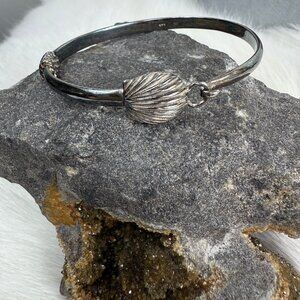 Vintage Sterling Silver Clam Shell Cuff Bangle Bracelet 11.53g